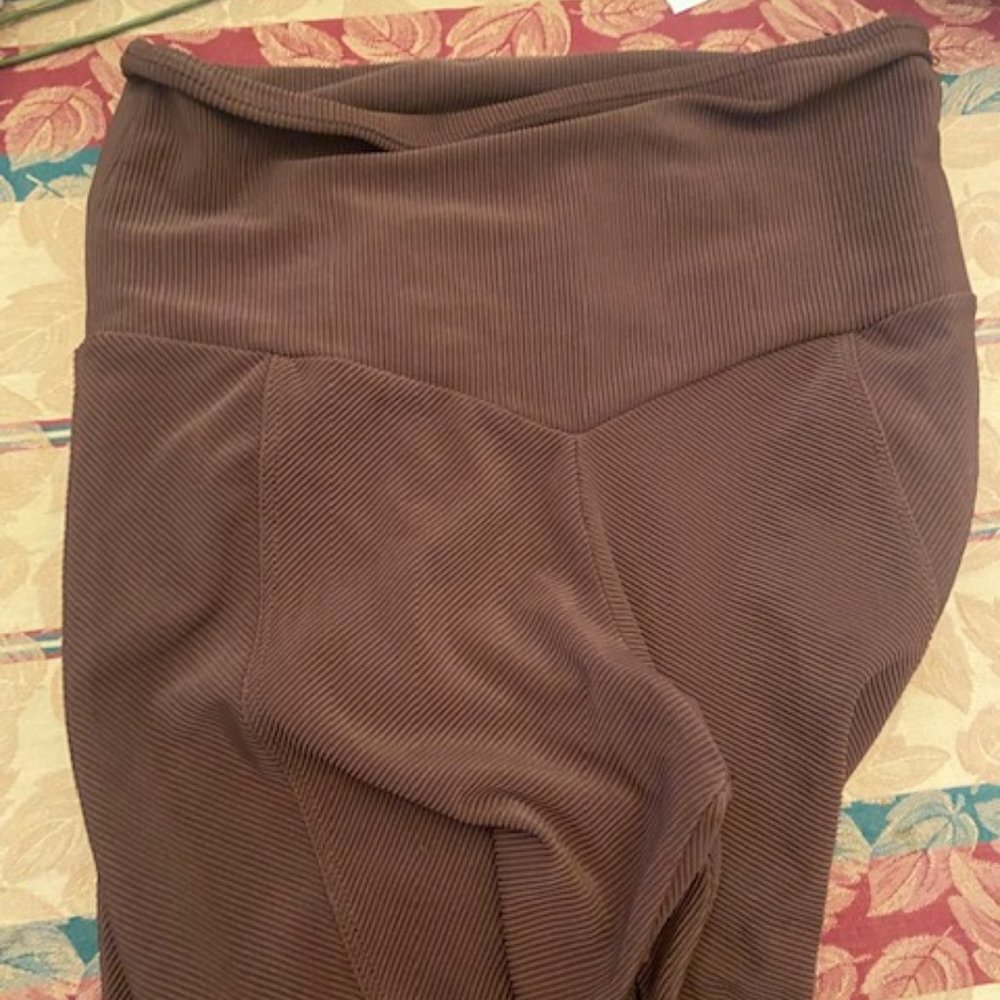 Onzie Brown Leggings